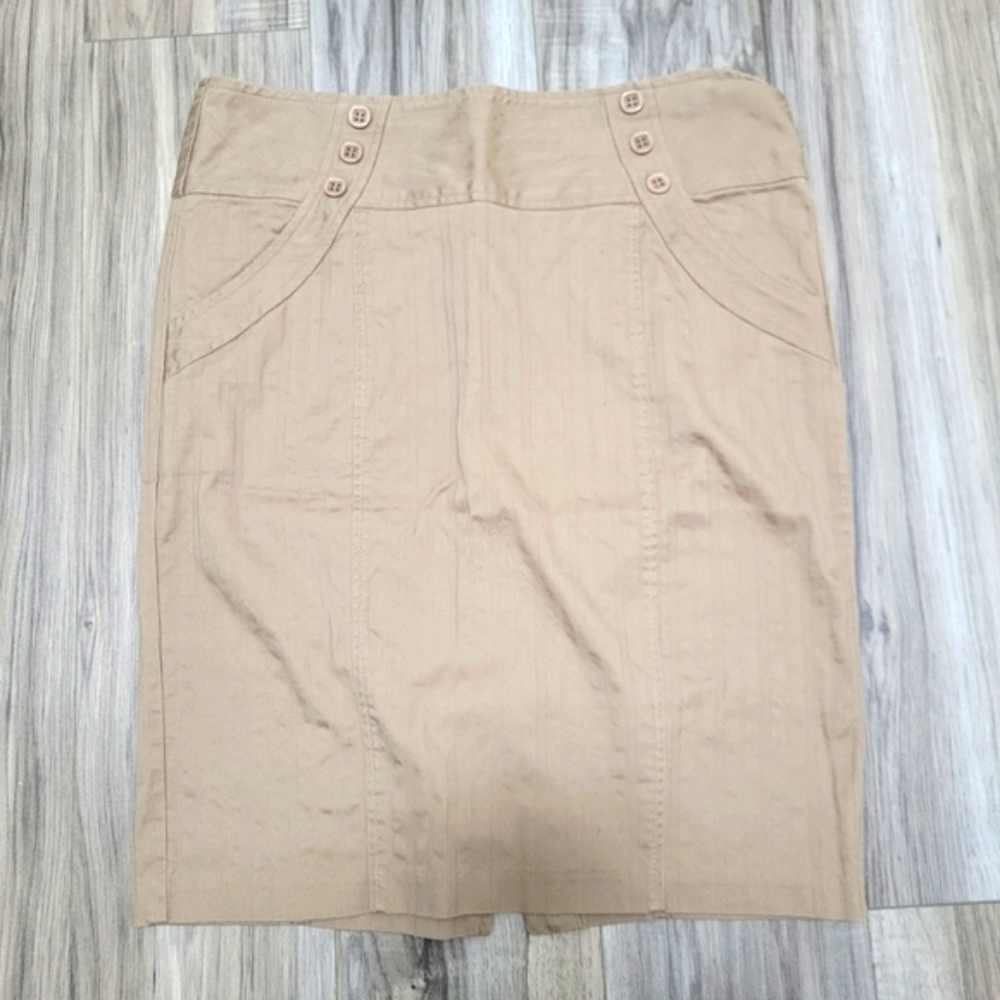 Pencil Skirt - Size 7 - Tan